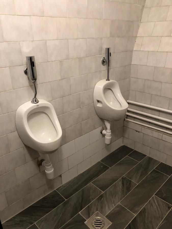 בודפשט Whole Basement Former Pub 5 For Stag Do מראה חיצוני תמונה