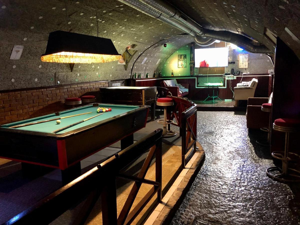 בודפשט Whole Basement Former Pub 5 For Stag Do מראה חיצוני תמונה