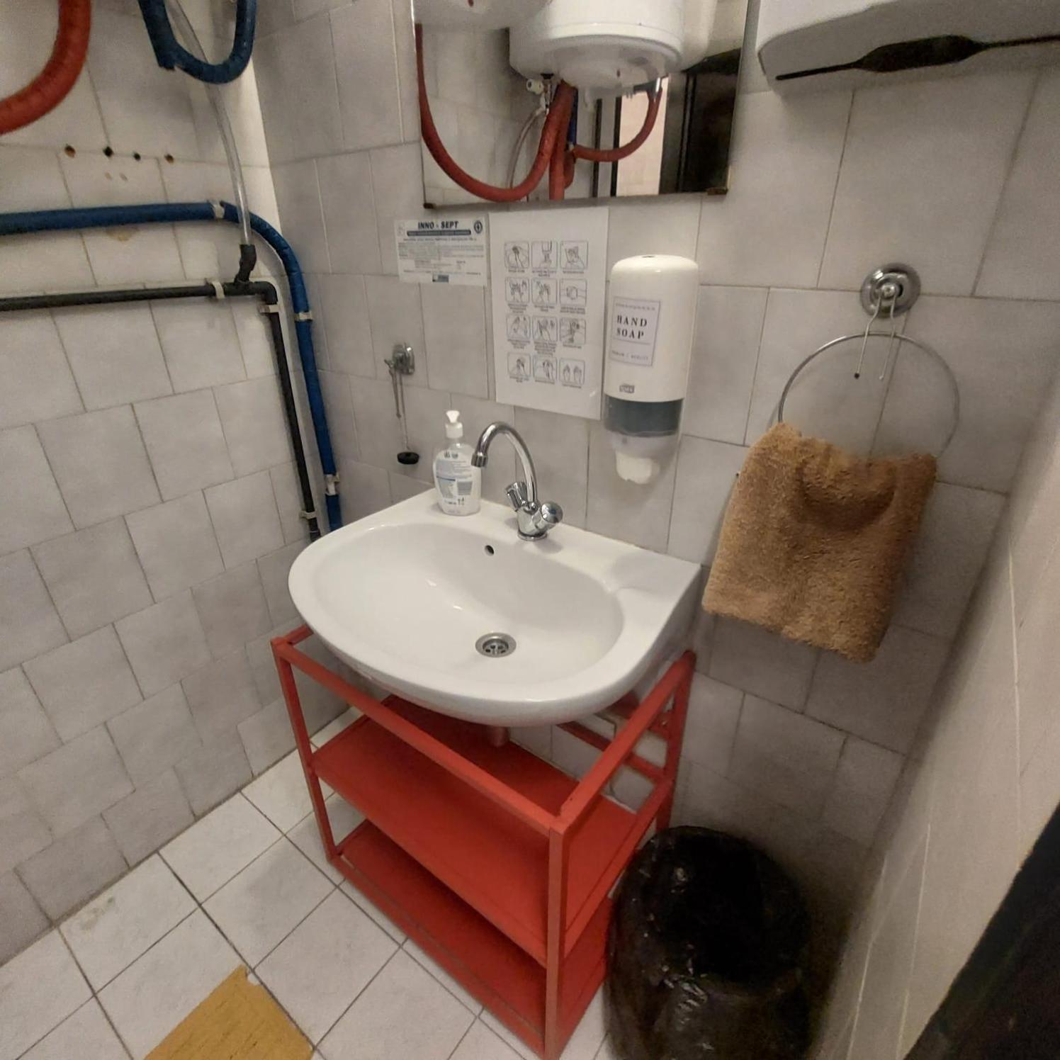 בודפשט Whole Basement Former Pub 5 For Stag Do מראה חיצוני תמונה